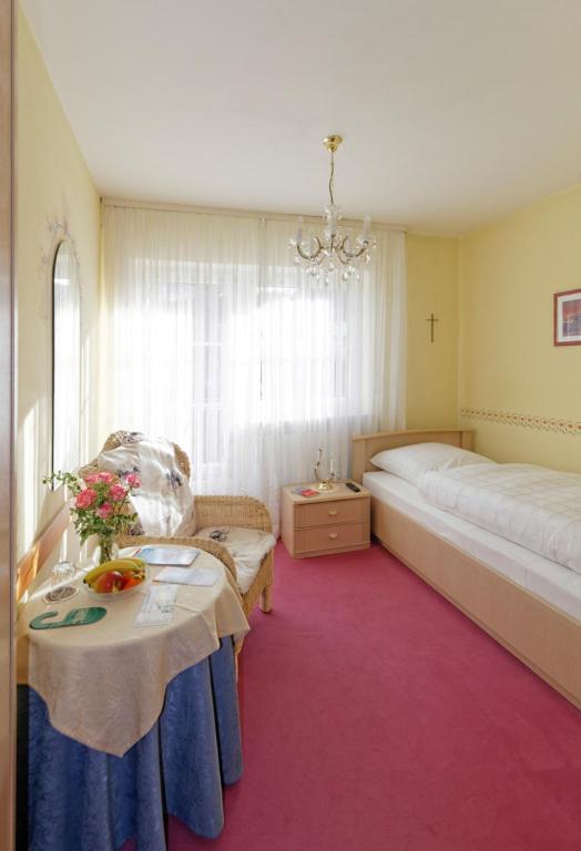 Hotel Garni Regina Goessweinstein Rom bilde